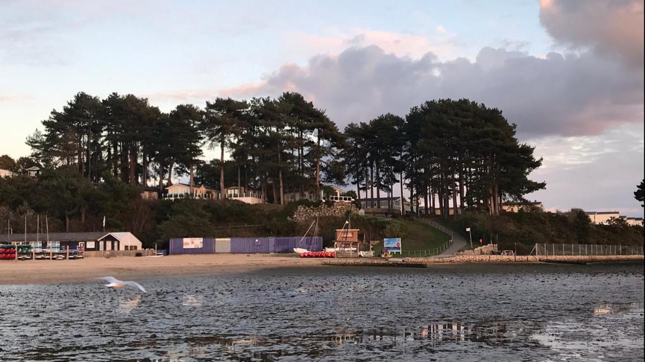 Turlin Valley Poole Bagian luar foto