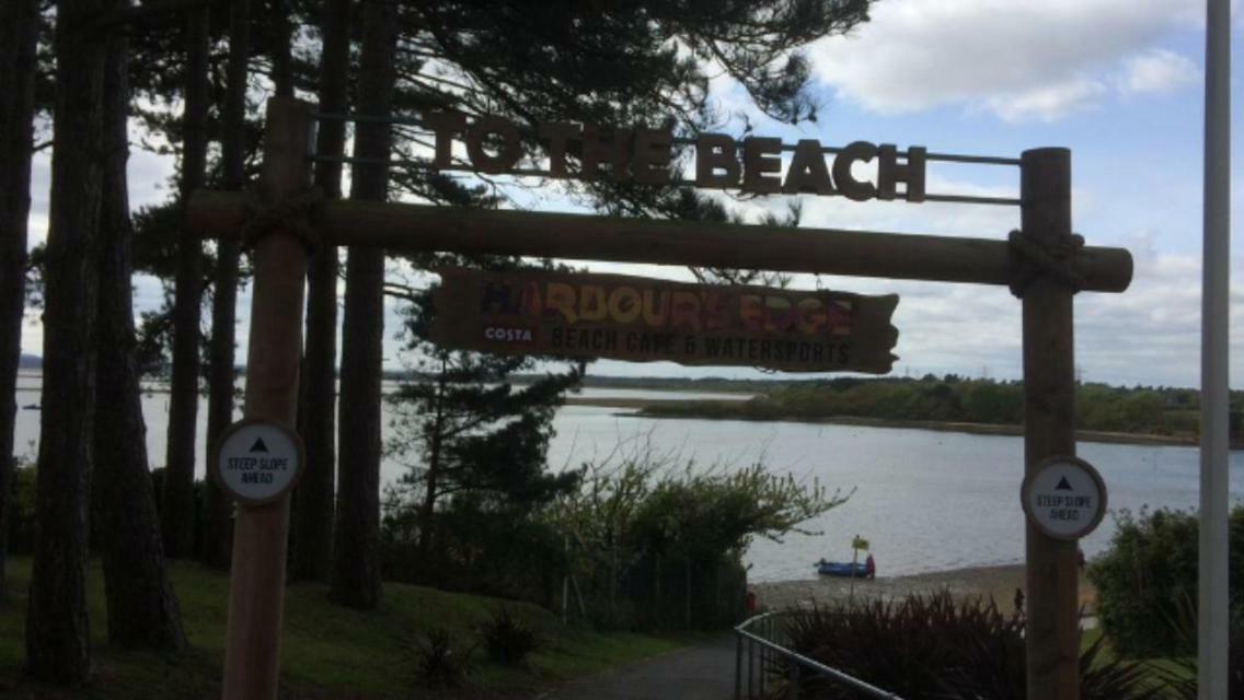 Turlin Valley Poole Bagian luar foto